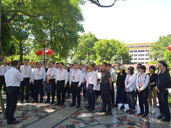 西柏坡干部培训学院