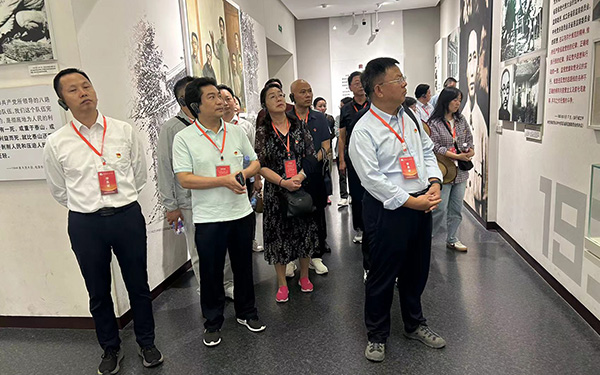 西柏坡干部培训学院